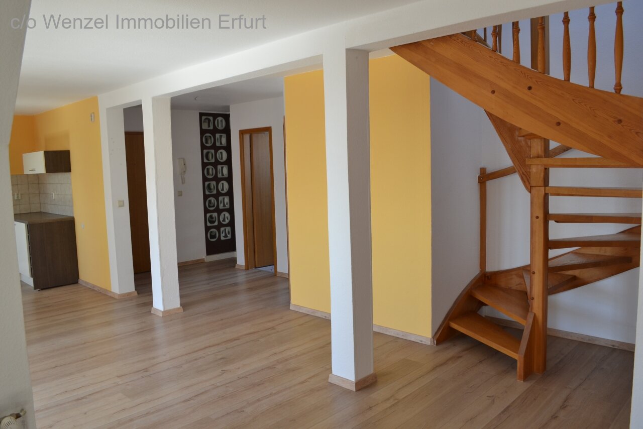 Schöne Drei-Zimmer-Maisonette - EBK & Stellplatz inklusive!