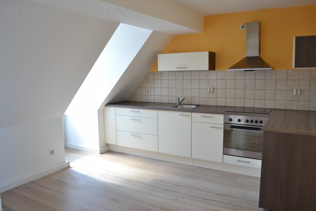Schöne Drei-Zimmer-Maisonette - EBK & Stellplatz inklusive!