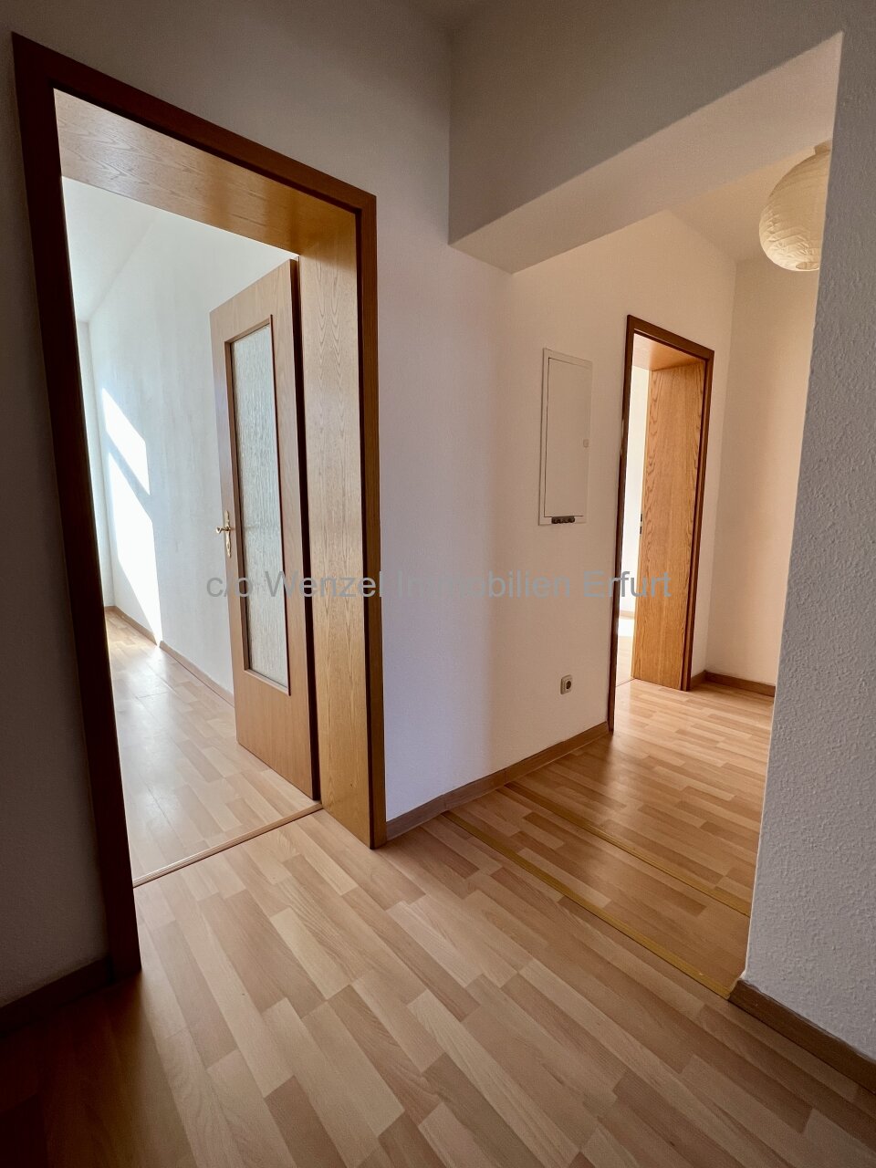 Schöne 2-Zimmer Wohnung im Erfurter Norden inkl. Einbauküche, Dusche, BW