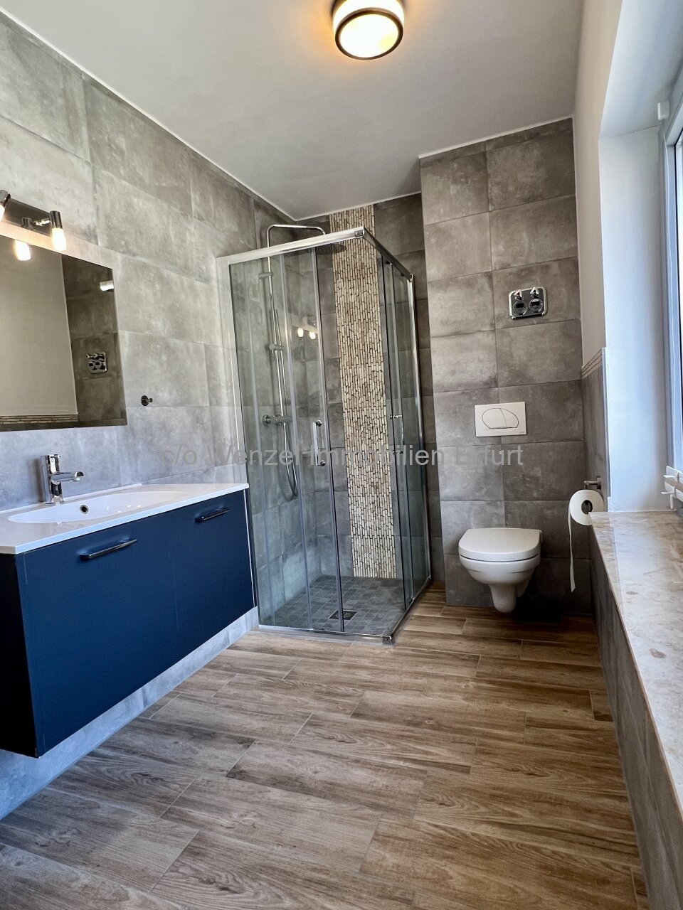 Top Zwei-Zimmer Wohnung mit moderner Einbauküche