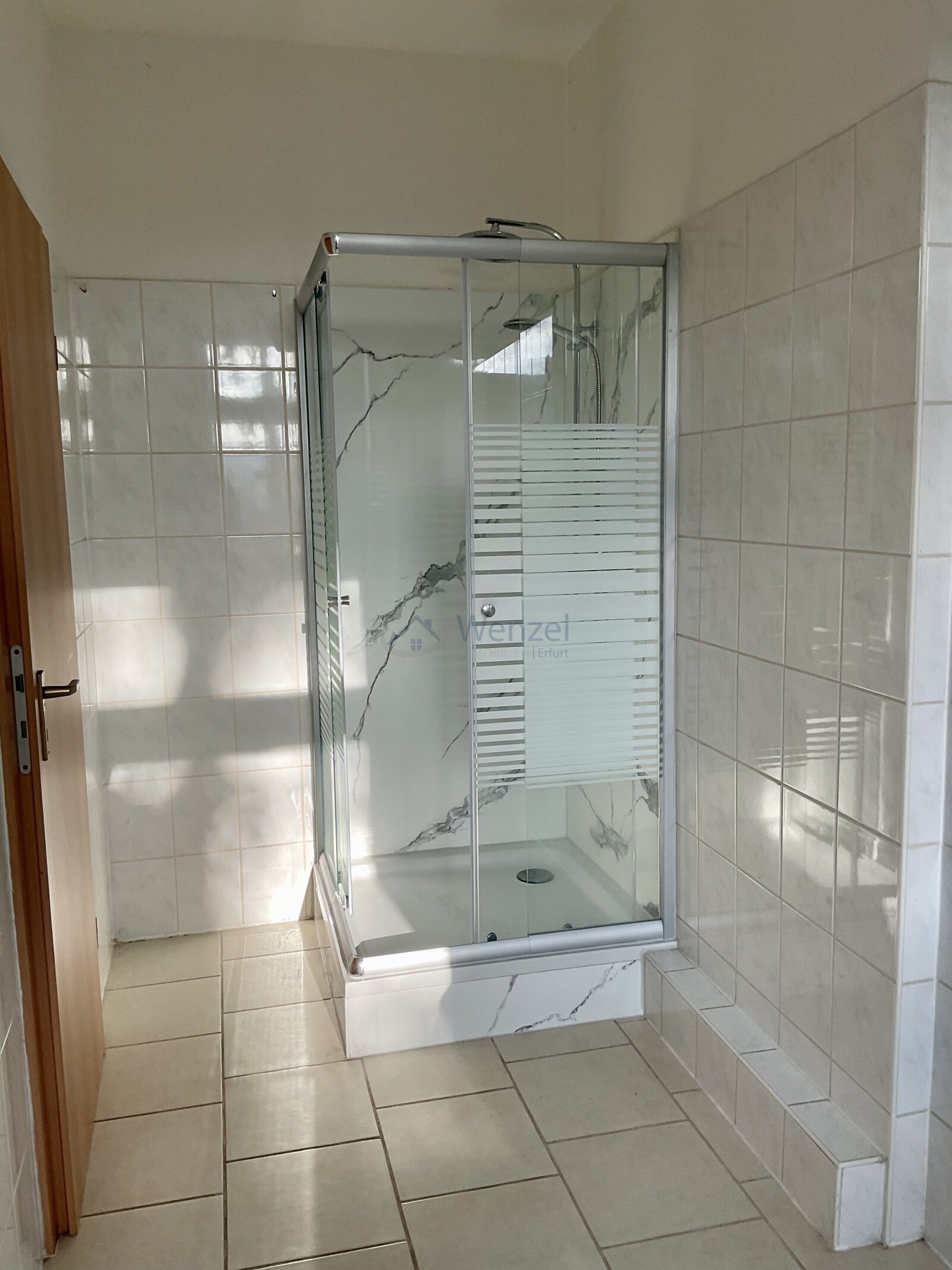 Renovierunsgbedürftige, großzügige 4-Zimmer-Wohnung in GTH-Siebleben