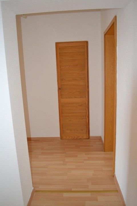 Schöne 2-Zimmer Wohnung im Erfurter Norden inkl. Einbauküche, Dusche, BW