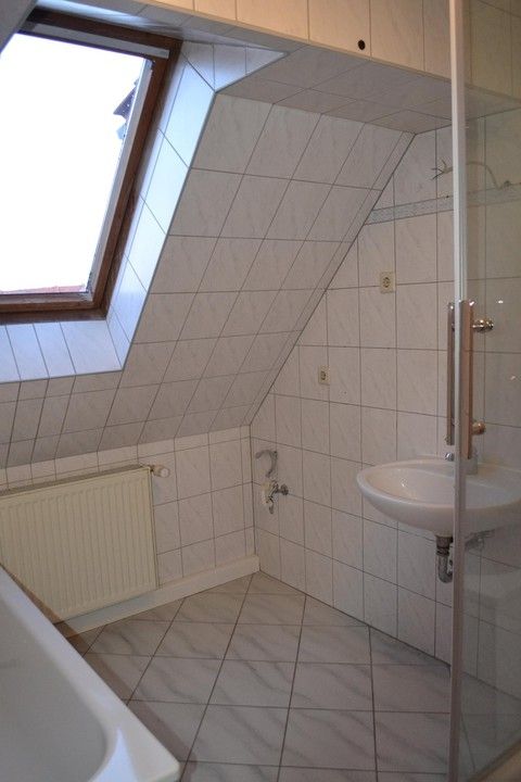 Schöne Drei-Zimmer-Maisonette - EBK & Stellplatz inklusive!