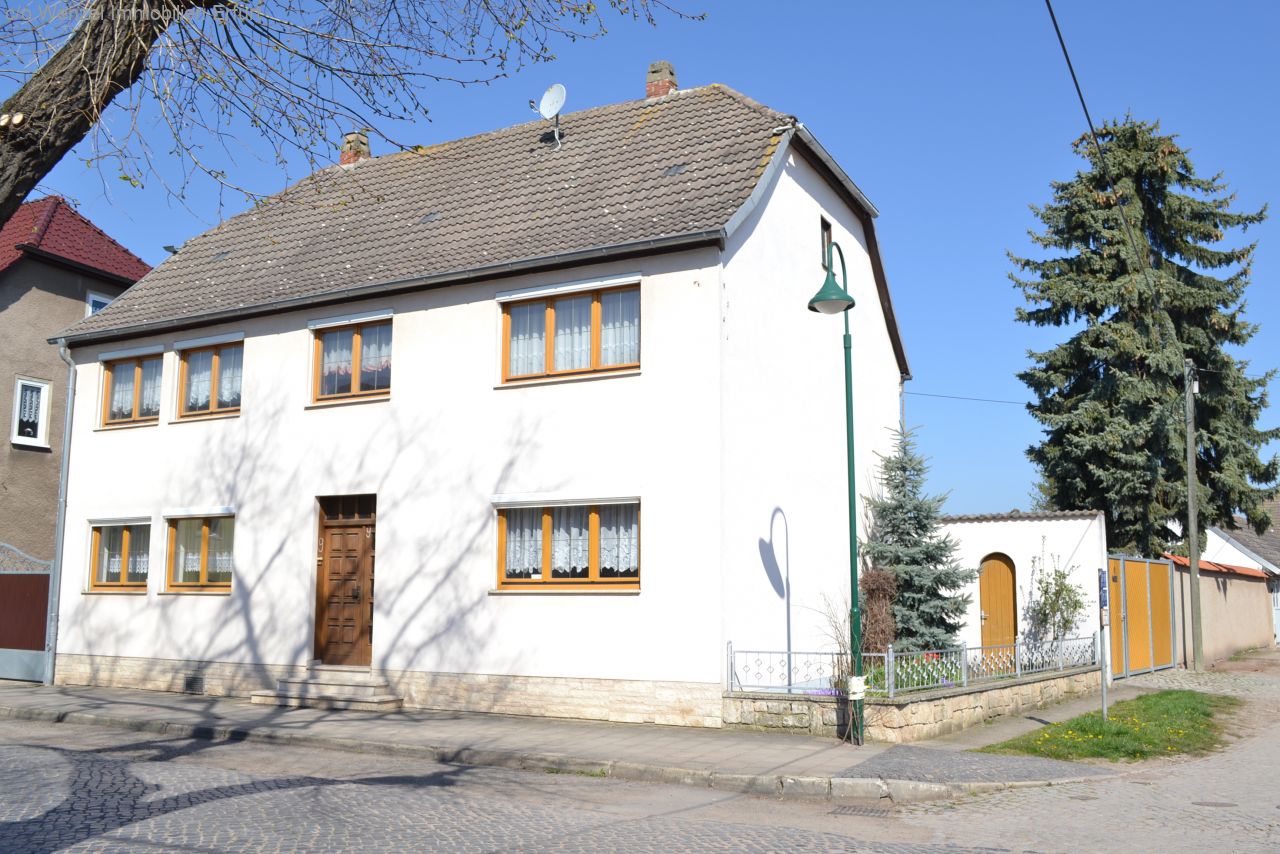 Udestedt: VERKAUFT IN NUR 4 WOCHEN! Großes Bauernhaus sucht Familienanschluss!  Udestedt: VERKAUFT IN NUR 4 WOCHEN! Großes Bauernhaus sucht Familienanschluss!