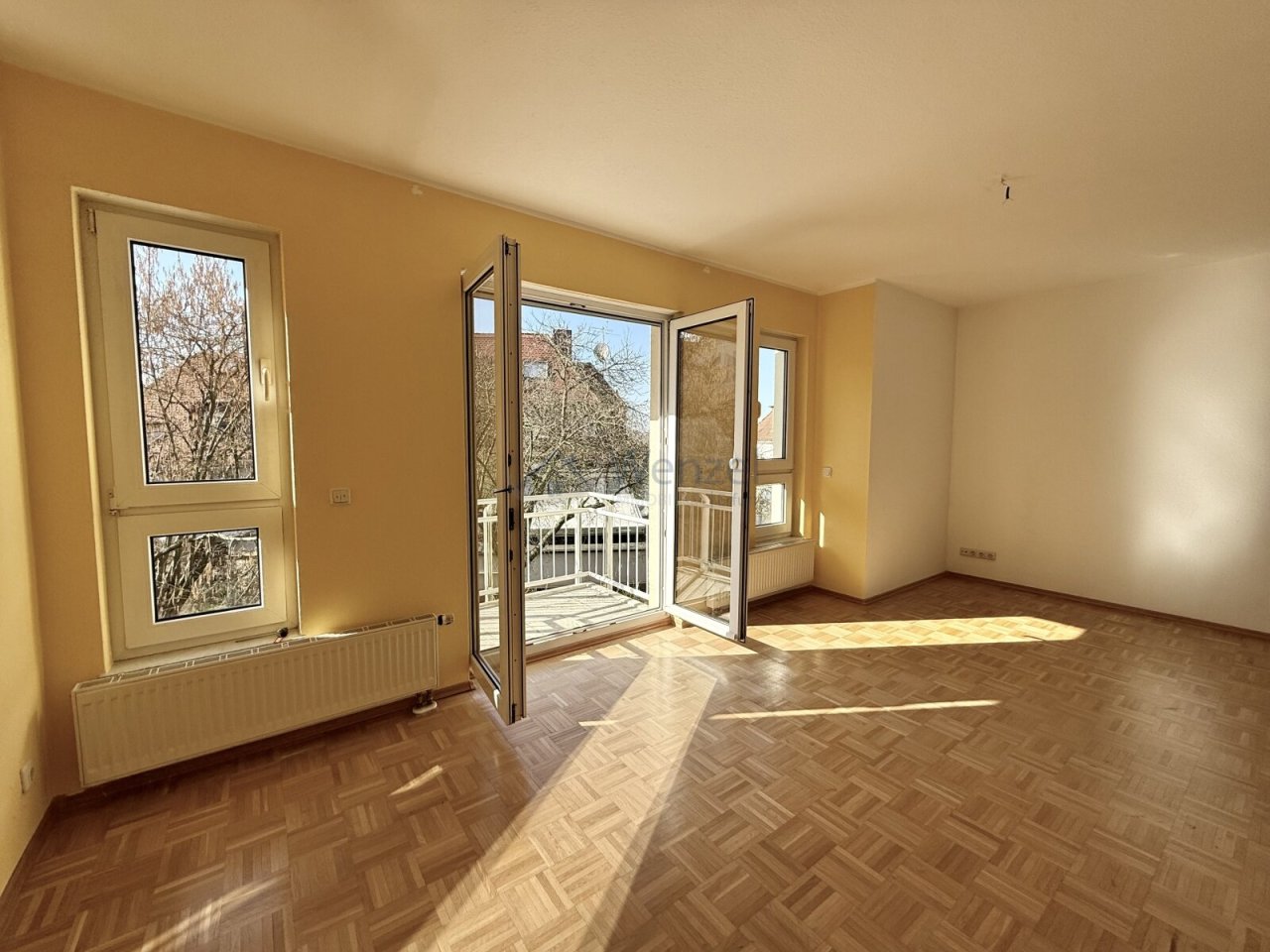 Blick zum Balkon Blick zum Balkon