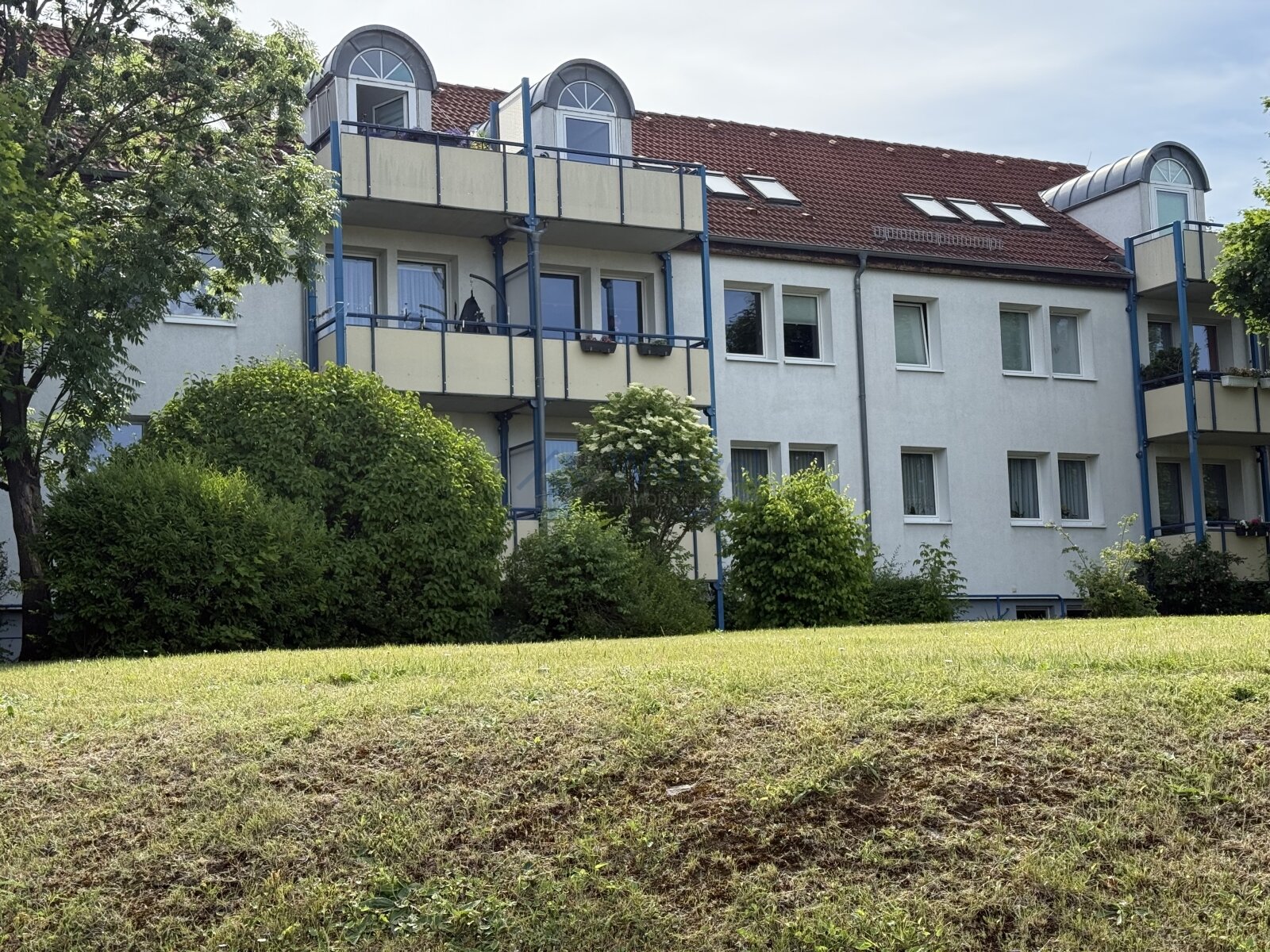 Erfurt: Kapitalanlage, vermietete Drei-Zimmer Wohnung in Erfurt Süd-Ost  Erfurt: Kapitalanlage, vermietete Drei-Zimmer Wohnung in Erfurt Süd-Ost