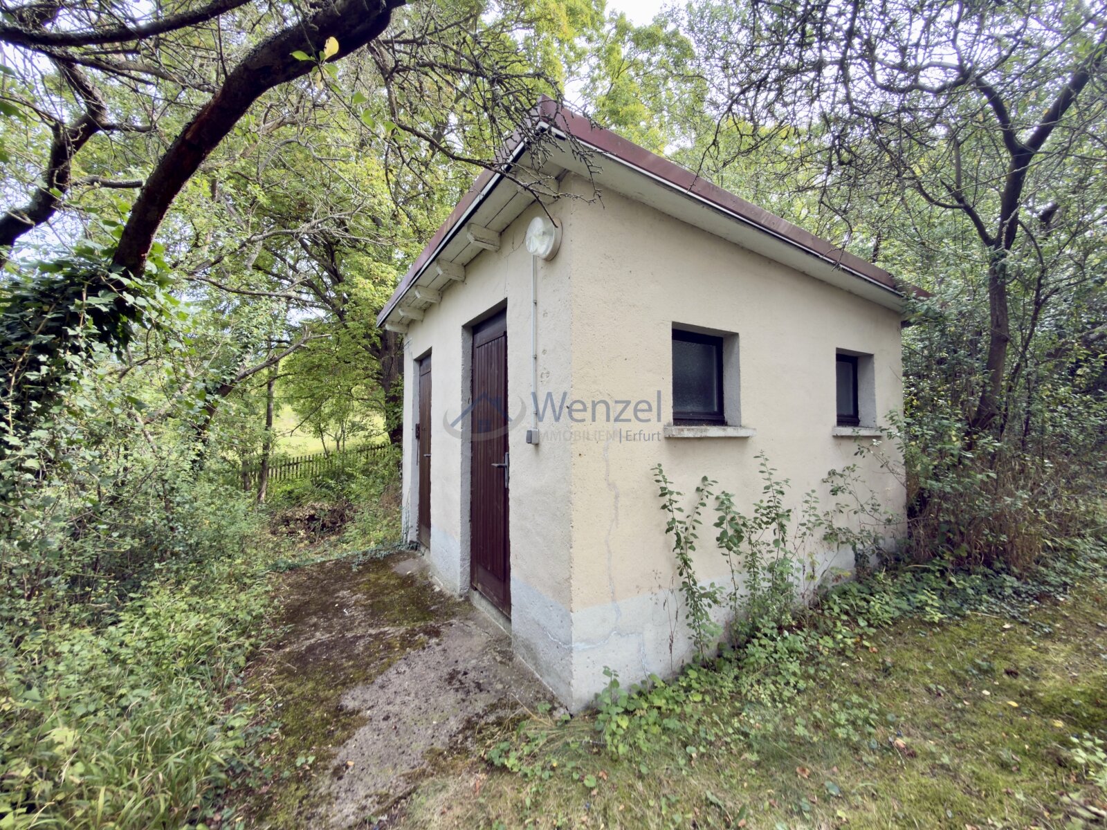 WC/Dusch-Häuschen WC/Dusch-Häuschen